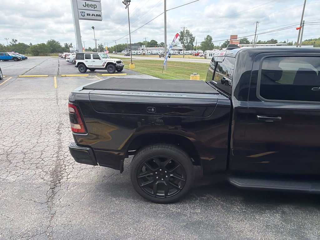 Used 2024 RAM 1500 Laramie AWD/4WD image 3