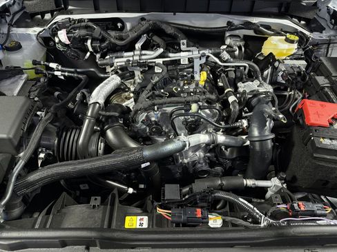 New 2026 Ford Bronco Outer Banks AWD/4WD image 32