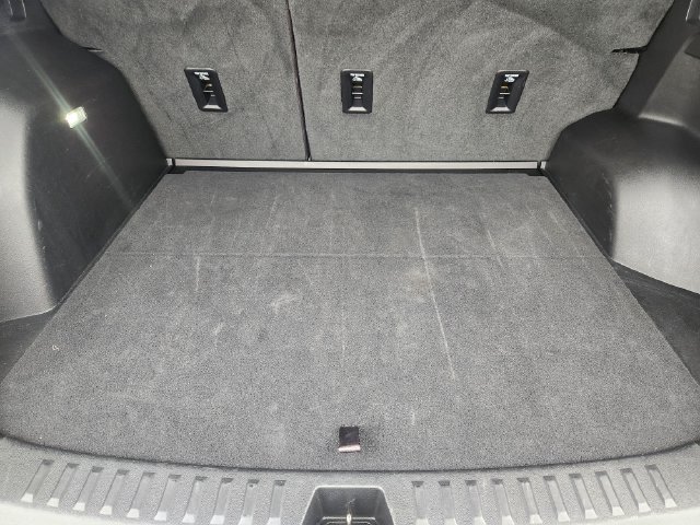 Used 2026 Chevrolet Equinox LT FWD image 32