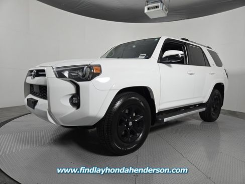 Used 2023 Toyota 4Runner SR5 Premium w/ Moonroof Package RWD image 2