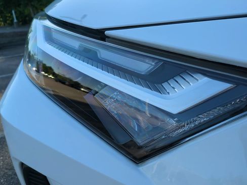 Used 2025 Toyota RAV4 XLE w/ Convenience Package FWD image 10