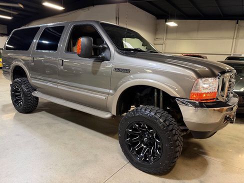 Used 2002 Ford Excursion Limited image 92