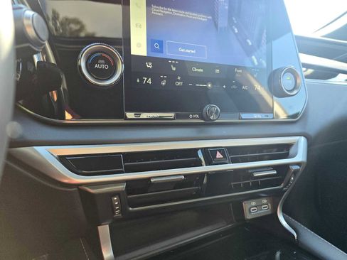 Used 2025 Lexus RX 350 FWD w/ Technology Package image 30