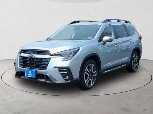 Used 2023 Subaru Ascent Limited w/ Technology Package AWD/4WD image 1