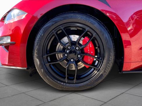 Certified 2018 Ford Mustang Convertible w/ Equipment Group 101A image 10