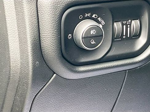 Certified 2019 RAM 2500 Big Horn AWD/4WD image 10