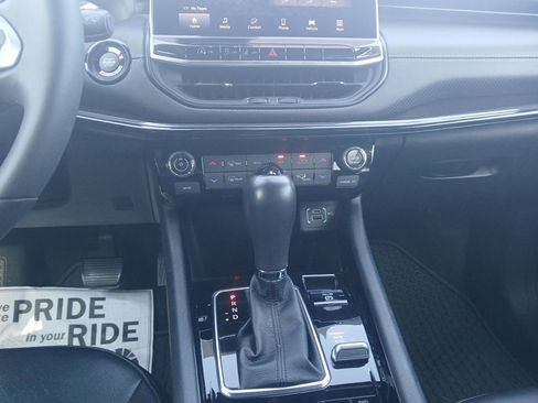 Used 2023 Jeep Compass Altitude w/ Convenience Group image 13