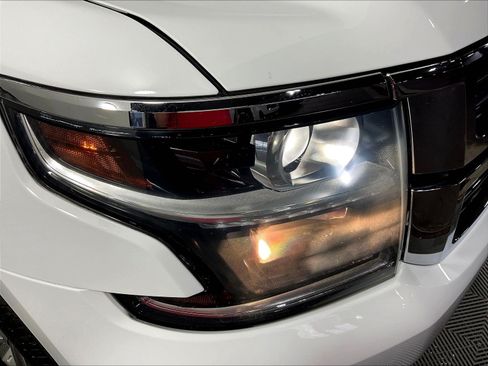 Used 2019 Chevrolet Tahoe Premier AWD/4WD image 32