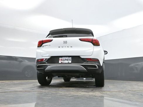 Used 2025 Buick Encore GX Preferred AWD/4WD image 50