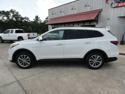 Used 2019 Hyundai Santa Fe XL SE w/ SE Premium Package 02 FWD image 3