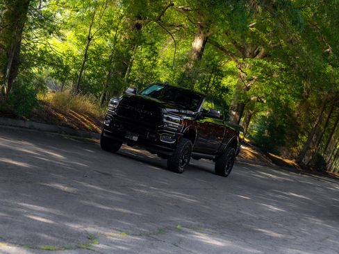 Used 2022 RAM 2500 Laramie AWD/4WD image 46