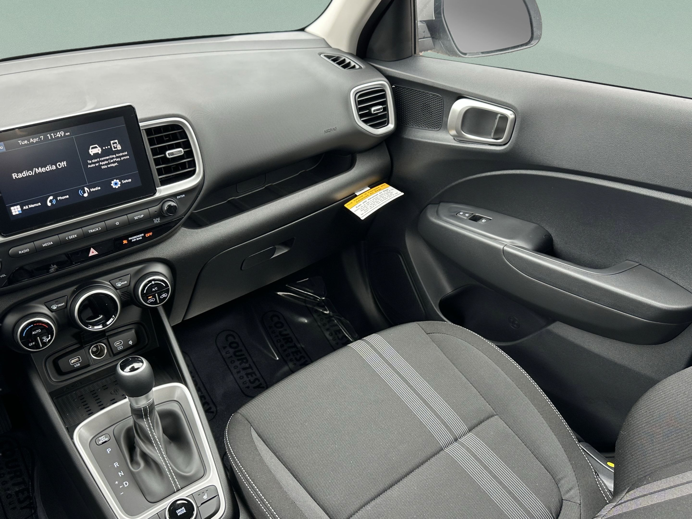 New 2026 Hyundai Venue SEL FWD image 14