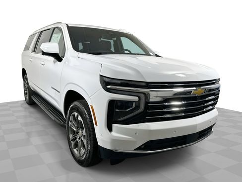 New 2026 Chevrolet Suburban LT w/ Comfort Package image 59