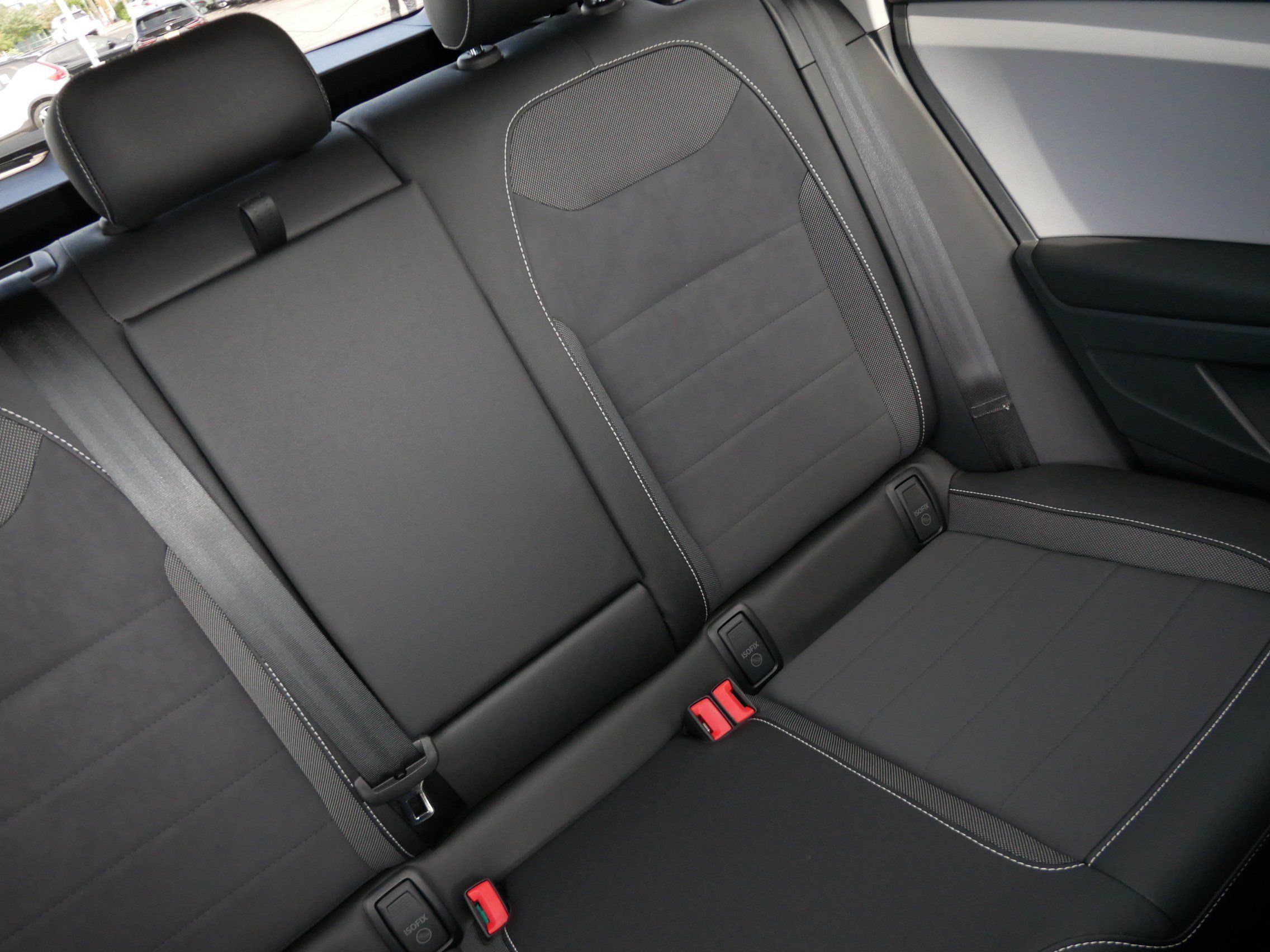 Certified 2023 Volkswagen Taos SE AWD/4WD image 14