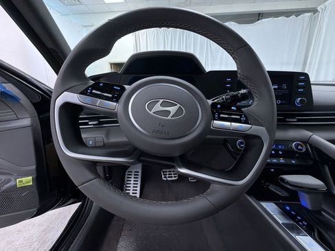 New 2026 Hyundai Elantra SEL Sport Premium FWD image 3