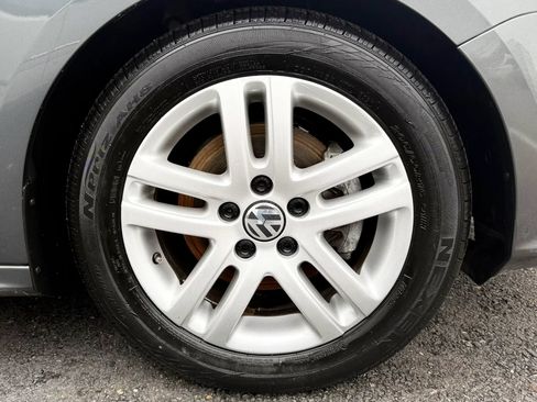 Used 2017 Volkswagen Jetta S FWD image 46