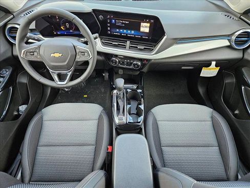 New 2026 Chevrolet Trax LT w/ Driver Confidence Package image 19