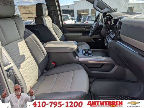 New 2026 Chevrolet Silverado 2500 ZR2 w/ ZR2 Bison Edition image 8