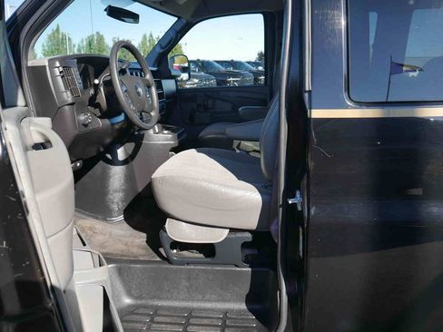Used 2013 Chevrolet Express 1500 LS image 22