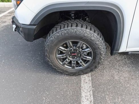 Used 2024 GMC Sierra 1500 AT4X AWD/4WD image 31