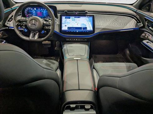 Certified 2025 Mercedes-Benz E 53 AMG e 4MATIC Sedan image 19