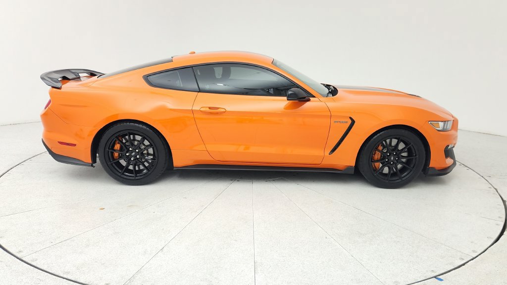 Used 2020 Ford Mustang Shelby GT350 w/ Technology Package RWD image 8