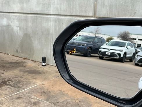 Used 2025 Toyota Camry LE image 19