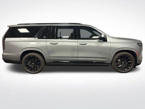Certified 2025 Cadillac Escalade ESV Sport Platinum w/ LPO, Floor Liner Package AWD/4WD image 38