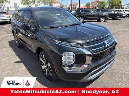 New 2026 Mitsubishi Outlander SE AWD/4WD image 2