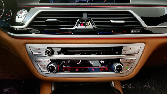Used 2019 BMW 740i w/ M Sport Package RWD image 65
