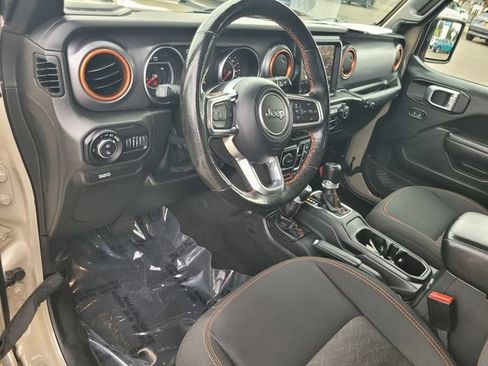 Used 2022 Jeep Gladiator Mojave w/ LED Lighting Group AWD/4WD image 12