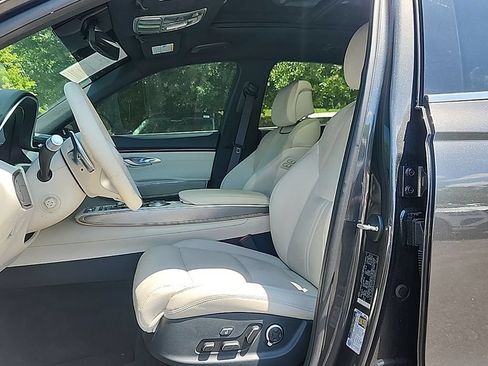 Used 2025 Genesis Electrified GV70 AWD/4WD image 7