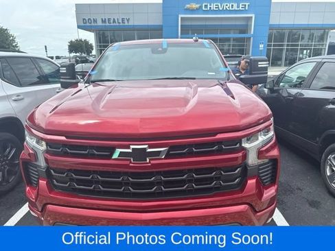 Used 2024 Chevrolet Silverado 1500 RST w/ Z71 Off-Road Package AWD/4WD image 2