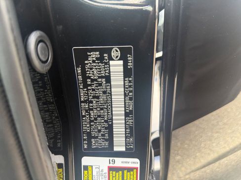 Used 2025 Toyota Camry LE image 28