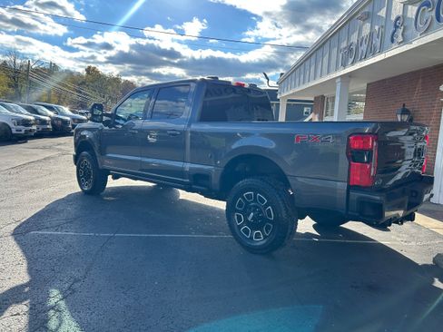 New 2026 Ford F350 Platinum w/ FX4 Off-Road Package image 7