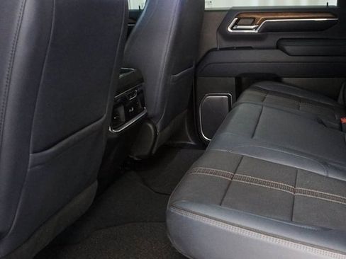 Used 2024 Chevrolet Silverado 2500 High Country w/ High Country Premium Package image 21