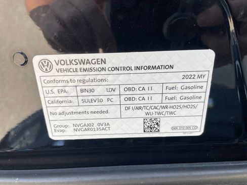 Used 2022 Volkswagen Tiguan SE w/ Panoramic Sunroof Package AWD/4WD image 36