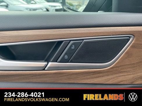 New 2026 Volkswagen Atlas SE image 23