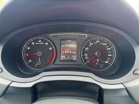 Used 2018 Audi Q3 2.0T Premium Plus w/ Premium Plus Package image 38