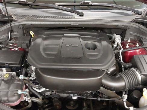 Used 2021 Jeep Grand Cherokee Limited w/ Luxury Group II image 28