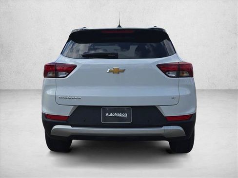 New 2026 Chevrolet TrailBlazer LT w/ Convenience Package FWD image 8