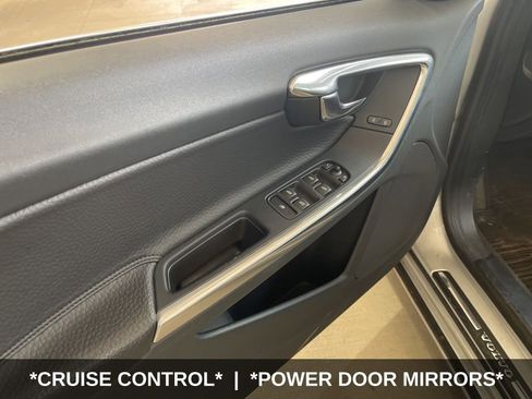 Used 2012 Volvo S60 T5 image 10