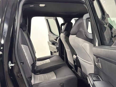 Certified 2025 Toyota Tacoma SR5 image 17