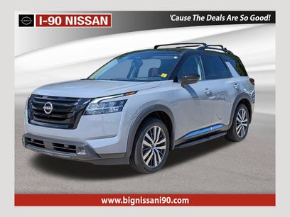 Certified 2022 Nissan Pathfinder Platinum w/ Cargo Package