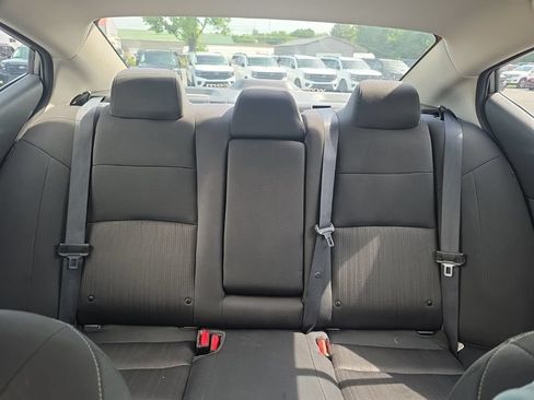 Used 2024 Nissan Altima 2.5 SV FWD image 27