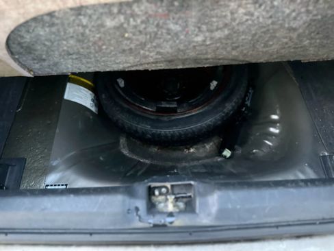 Used 2002 Saab 9-3 SE image 8