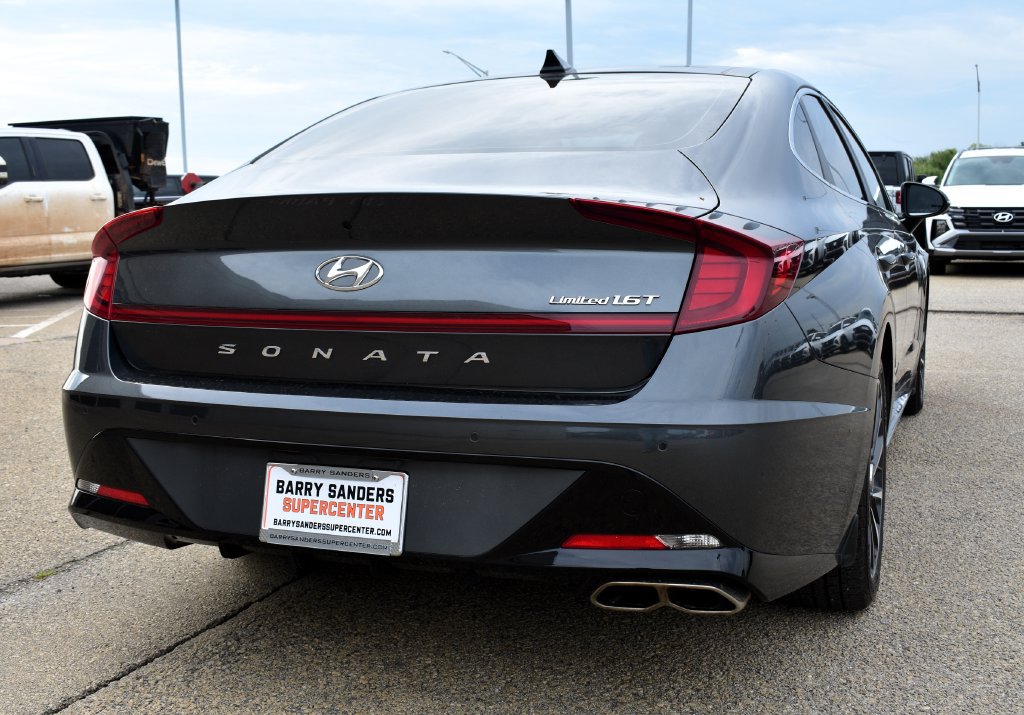 Used 2022 Hyundai Sonata Limited FWD image 10