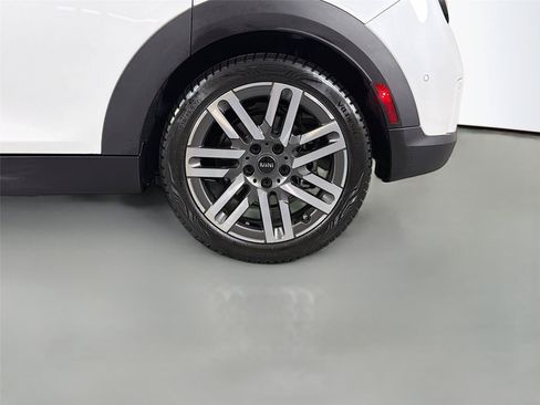 Used 2025 MINI Cooper S FWD image 28