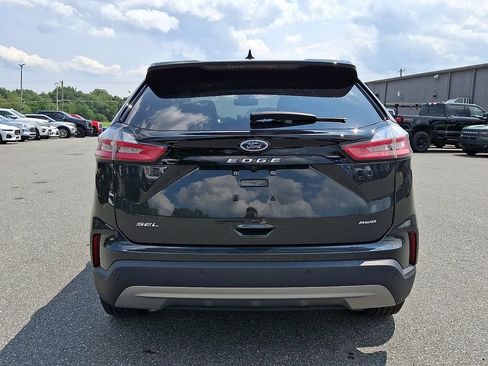 Used 2023 Ford Edge SEL w/ Convenience Package AWD/4WD image 5