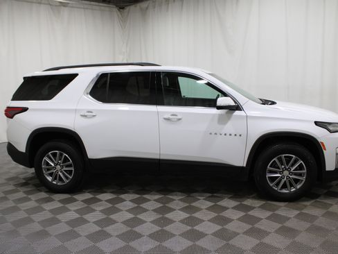 Used 2023 Chevrolet Traverse LT FWD image 30